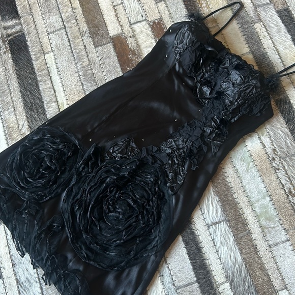 Celo Black Silky Satin Feather Black Mini Cocktail Dress Size 4 - Picture 1 of 8